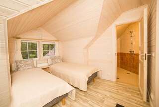 Отели типа «постель и завтрак» Kernu Puhkeküla Hotel Kohatu Двухместный номер с 2 отдельными кроватями и собственной ванной комнатой-1